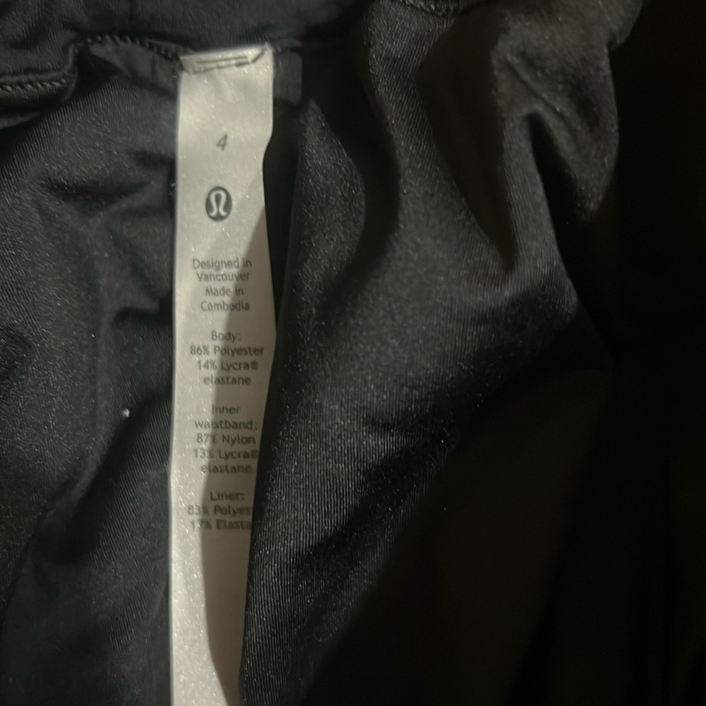 Black lulu Lemmon shorts